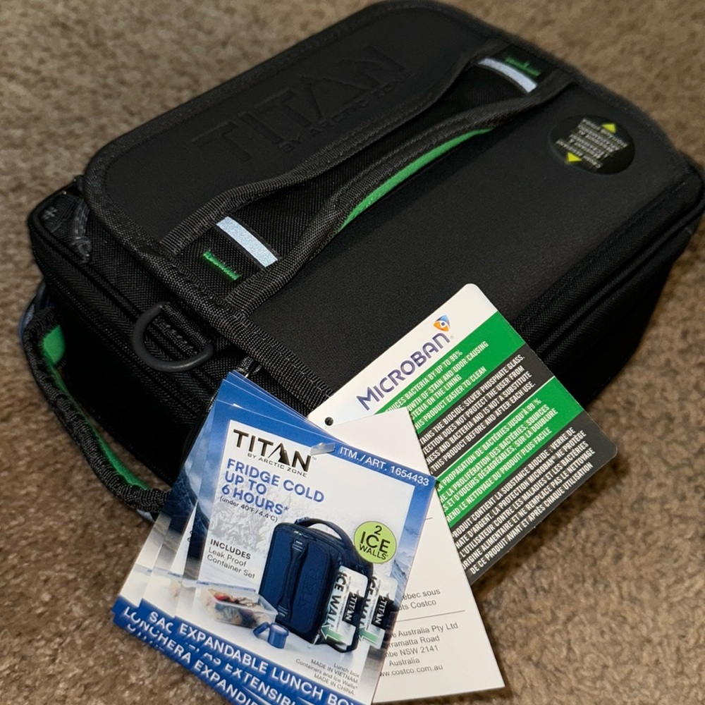 NWT; Gray/ Green Titan Expandable Lunch Box